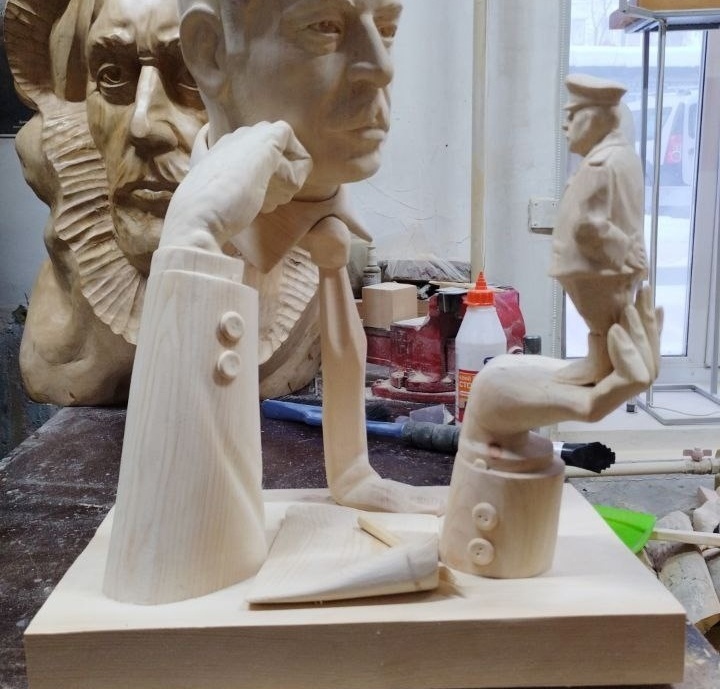 В творческой мастерской Леонтия Усова