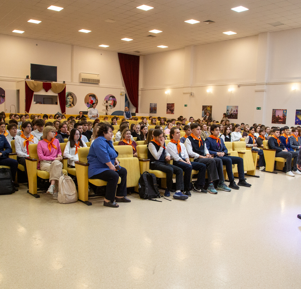 презентация путеводителя в Губернаторском Светленском лицее презентация путеводителя в Губернаторском Светленском лицее