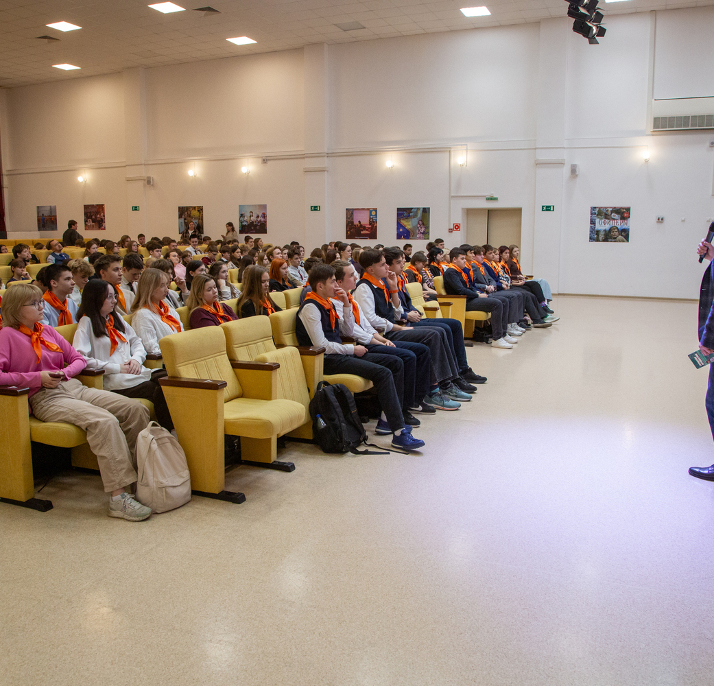 презентация путеводителя в Губернаторском Светленском лицее презентация путеводителя в Губернаторском Светленском лицее
