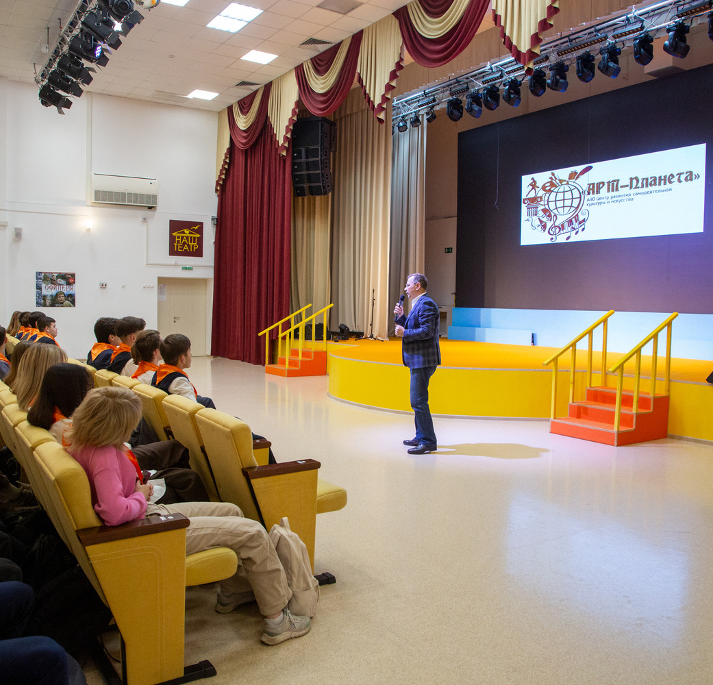 презентация путеводителя в Губернаторском Светленском лицее презентация путеводителя в Губернаторском Светленском лицее